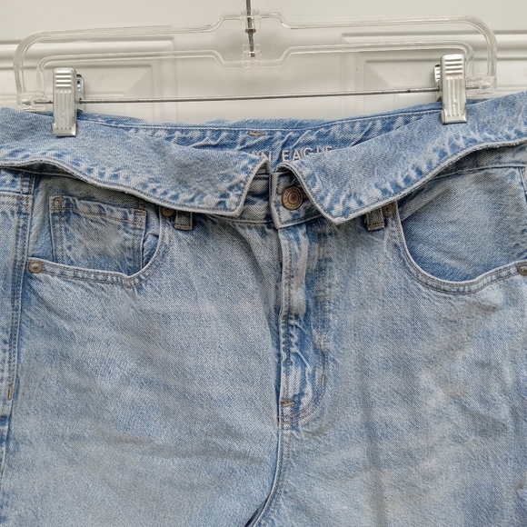 American Eagle Fold Over Waist Mom Jean Distressed Light Blue Size 10 - Picture 8 of 13